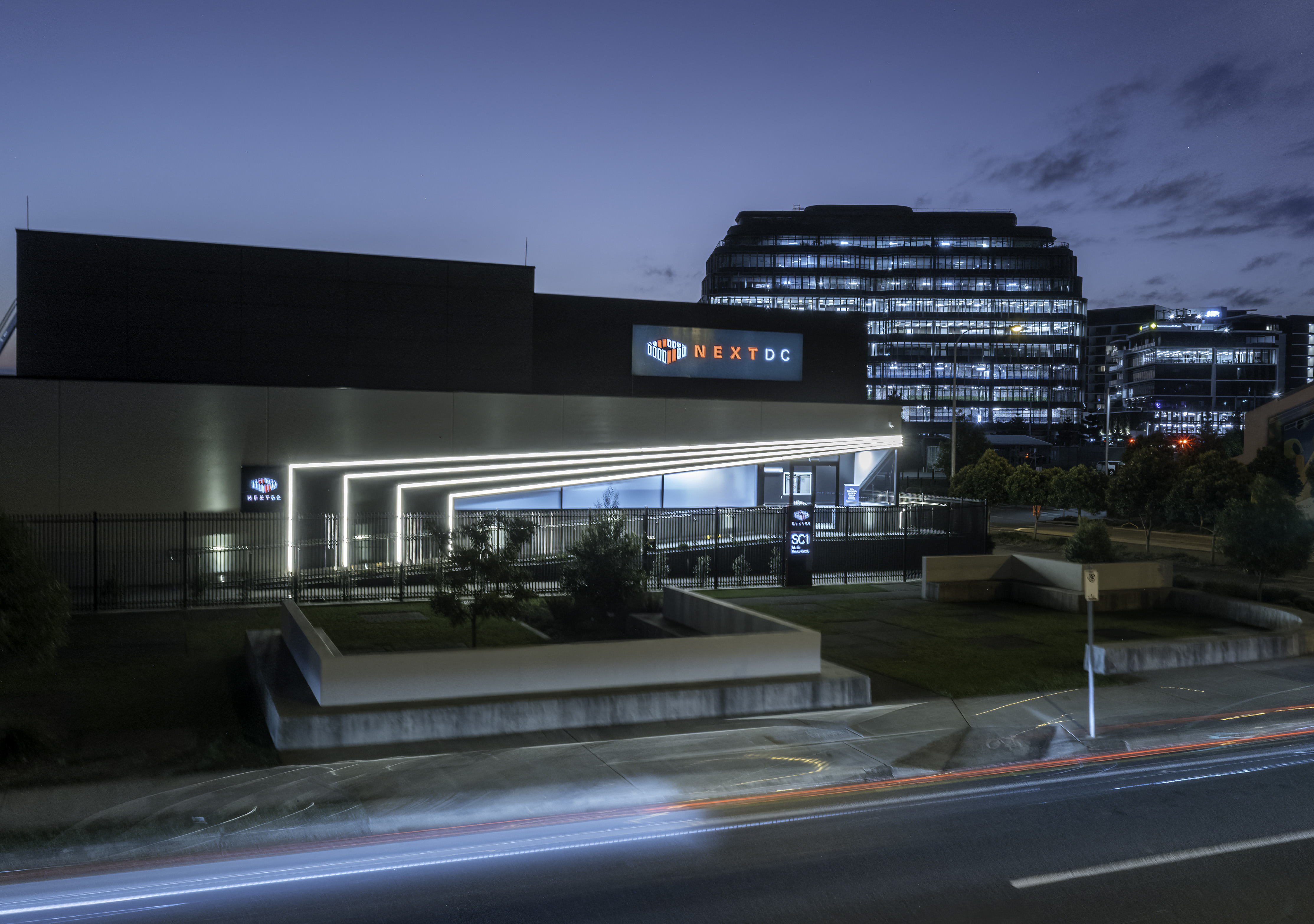 SC1 frontage with Council Building ver2.jpg
